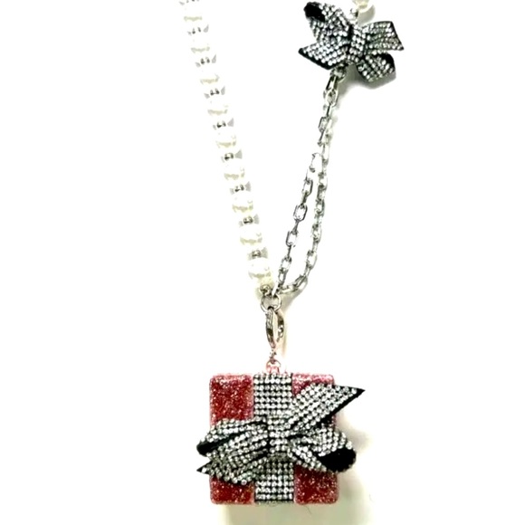 New Betsey Johnson Pearl Crystal Present Convertible Ornament Short  Necklace - Picture 5 of 16